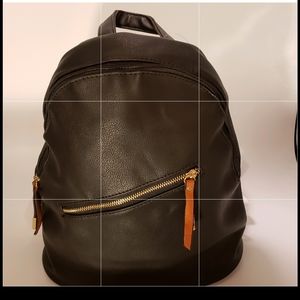 COPY - FAUX LEATHER BACKPACK